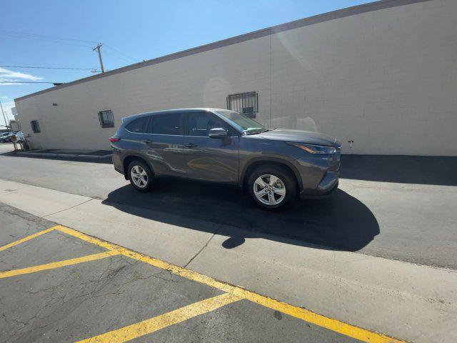 used 2023 Toyota Highlander car, priced at $34,724