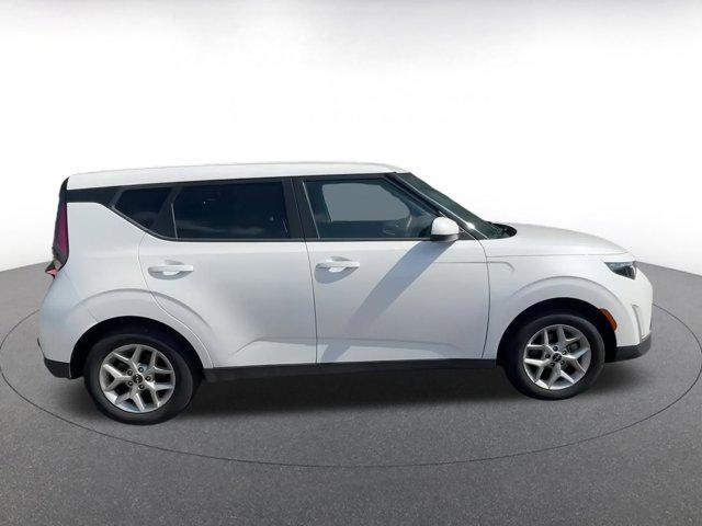 used 2024 Kia Soul car, priced at $17,490