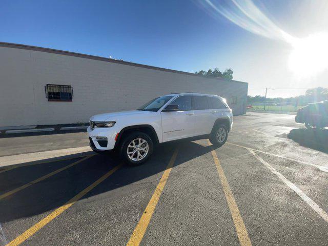 used 2023 Jeep Grand Cherokee car, priced at $29,998