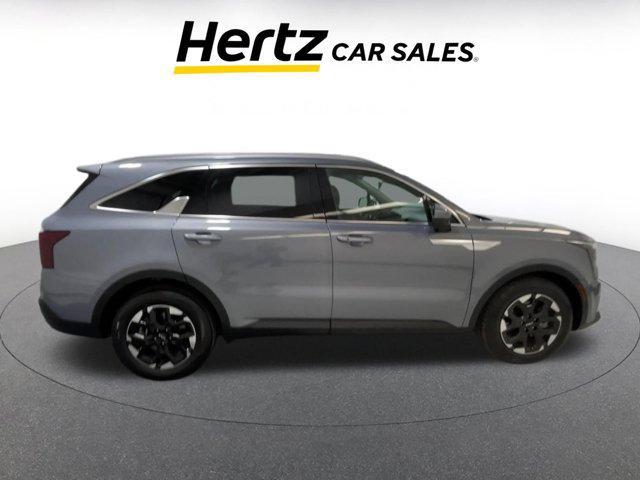 used 2024 Kia Sorento car, priced at $30,948
