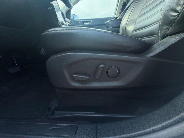 used 2024 Ford Edge car, priced at $23,375