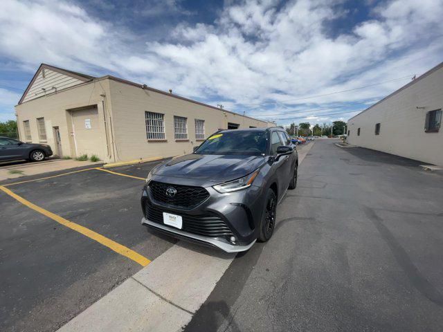 used 2024 Toyota Highlander car, priced at $45,952