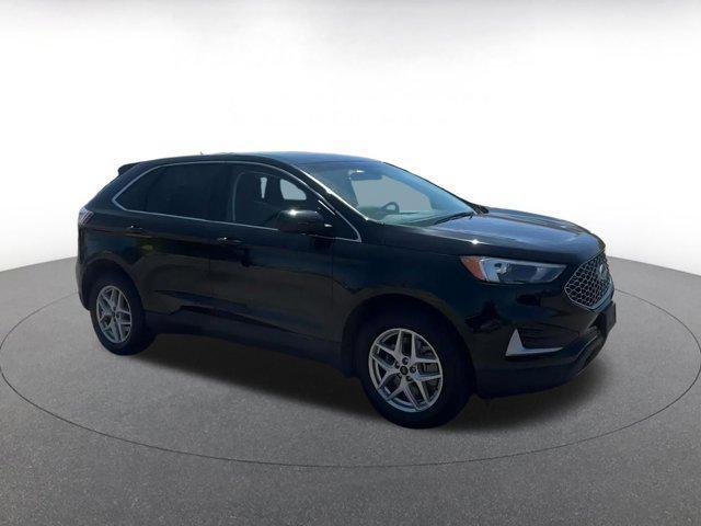 used 2024 Ford Edge car, priced at $27,620