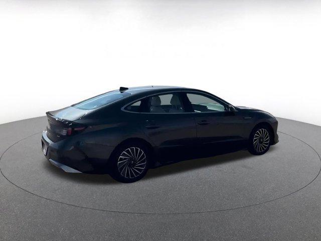 used 2024 Hyundai Sonata Hybrid car, priced at $21,704