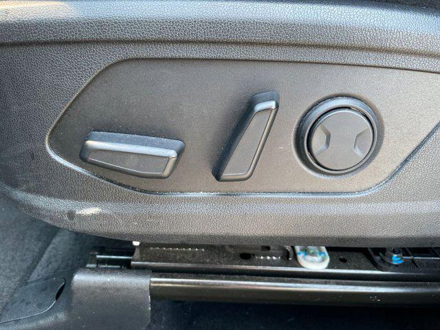 used 2024 Kia Sorento car, priced at $28,437