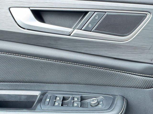 used 2024 Volkswagen Atlas Cross Sport car, priced at $28,286