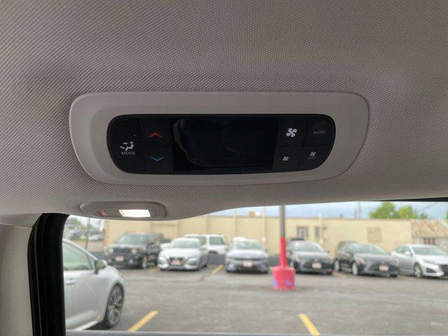 used 2023 Chrysler Pacifica Hybrid car, priced at $30,372