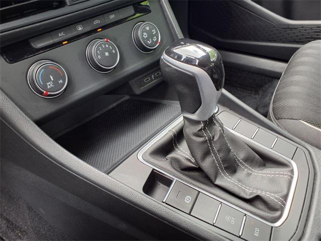 used 2022 Volkswagen Jetta car, priced at $20,833
