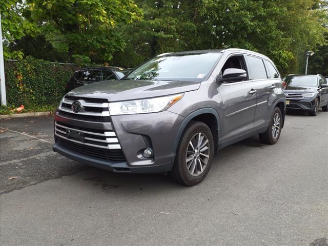 used 2019 Toyota Highlander car, priced at $27,828