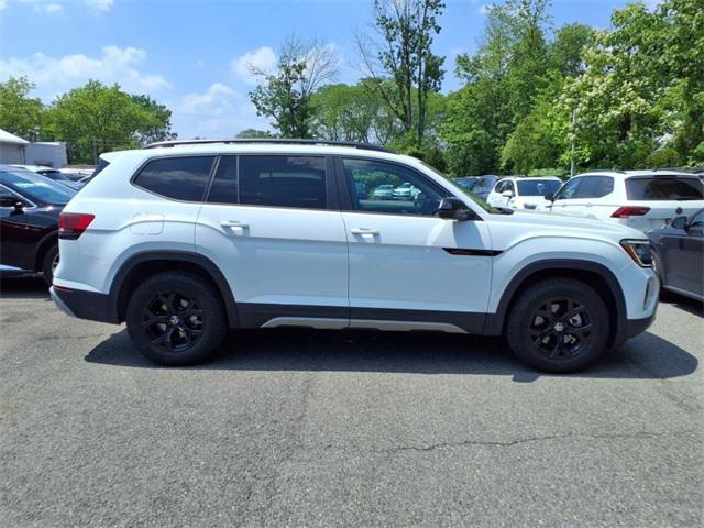 used 2025 Volkswagen Atlas car, priced at $47,988