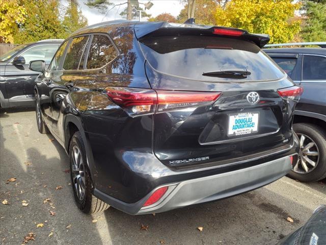 used 2023 Toyota Highlander car, priced at $36,998