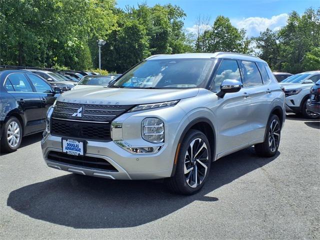 used 2022 Mitsubishi Outlander car, priced at $25,268