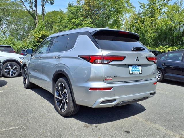 used 2022 Mitsubishi Outlander car, priced at $25,268