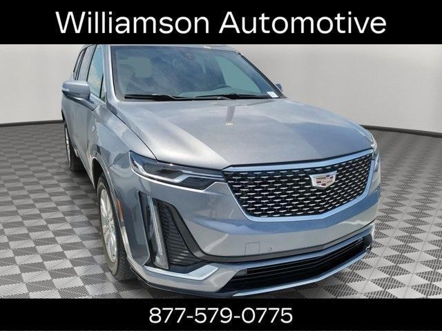 used 2022 Cadillac XT6 car, priced at $31,995
