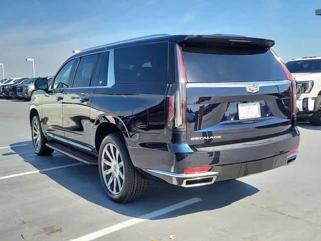 used 2021 Cadillac Escalade ESV car, priced at $69,895