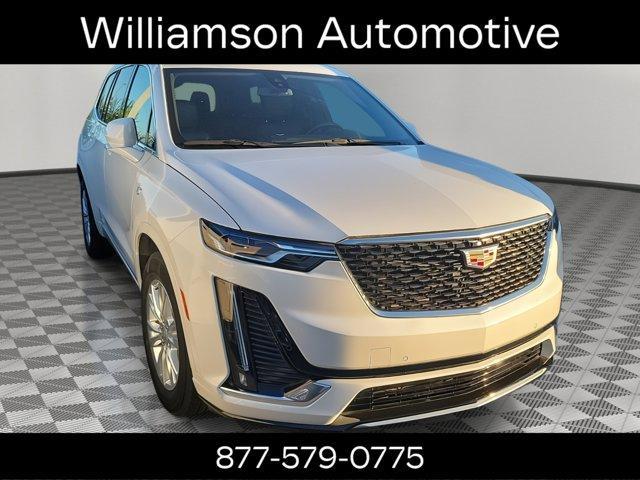 used 2022 Cadillac XT6 car, priced at $35,995