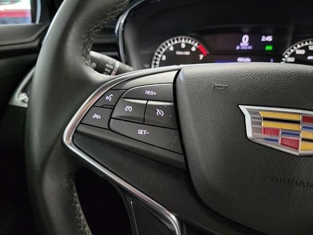 used 2022 Cadillac XT5 car, priced at $26,995
