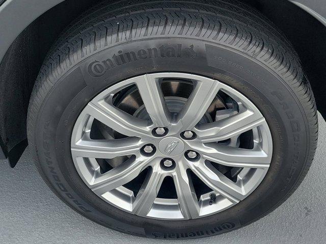 used 2023 Cadillac XT4 car, priced at $28,895