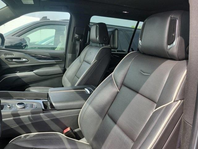 used 2021 Cadillac Escalade ESV car, priced at $67,895