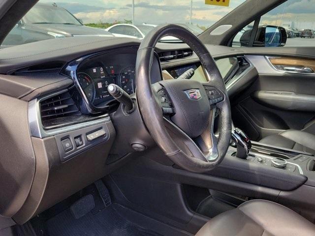 used 2022 Cadillac XT6 car, priced at $33,995