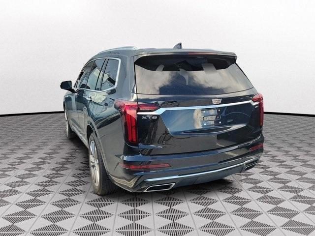 used 2022 Cadillac XT6 car, priced at $33,995