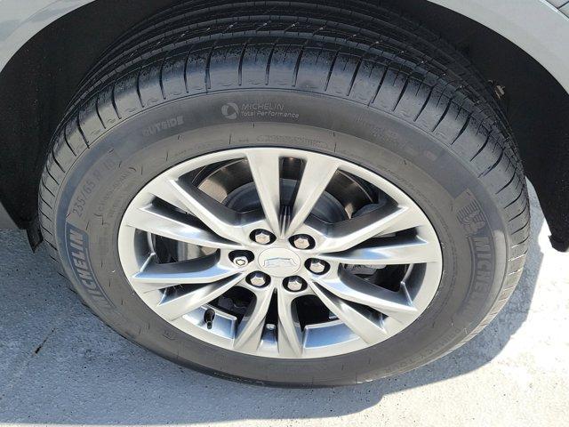 used 2022 Cadillac XT5 car, priced at $29,995
