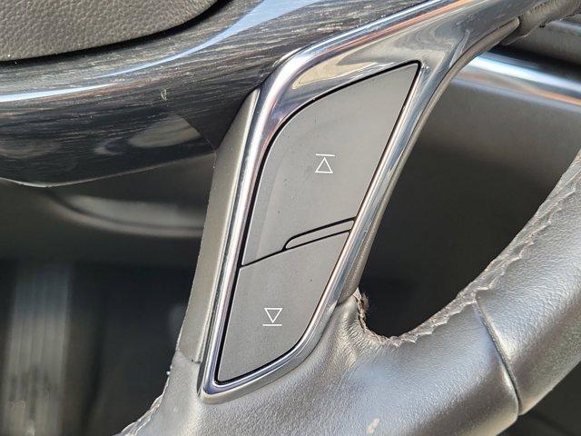 used 2022 Cadillac XT5 car, priced at $29,995
