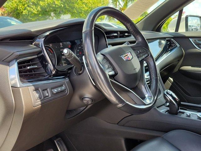 used 2022 Cadillac XT6 car, priced at $37,795