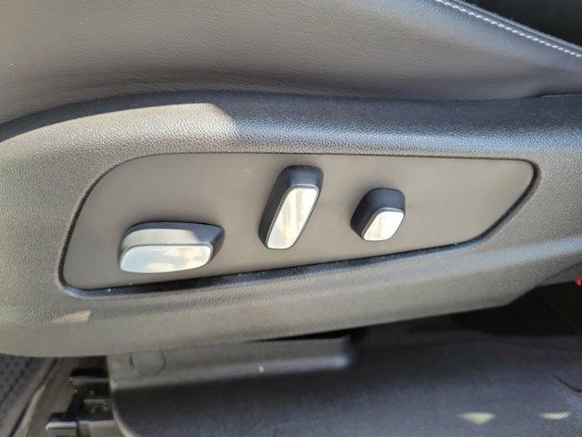 used 2022 Cadillac XT6 car, priced at $37,795