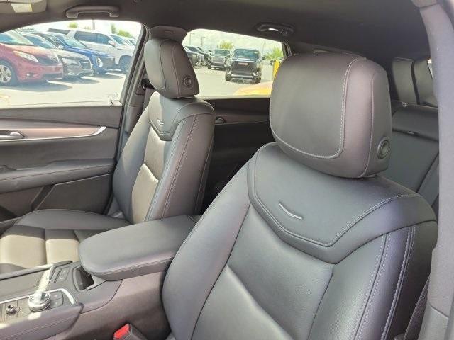 used 2023 Cadillac XT5 car, priced at $26,995