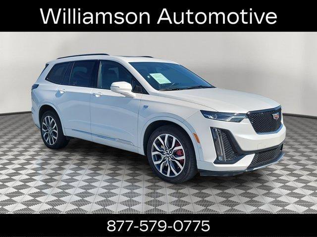 used 2023 Cadillac XT6 car, priced at $42,995