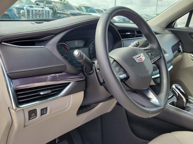 used 2023 Cadillac XT4 car, priced at $27,995
