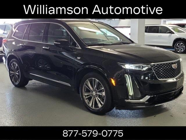 used 2022 Cadillac XT6 car, priced at $34,695