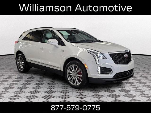 used 2022 Cadillac XT5 car, priced at $37,995