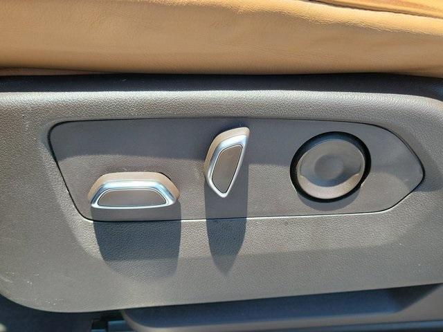 used 2022 Cadillac Escalade ESV car, priced at $66,995