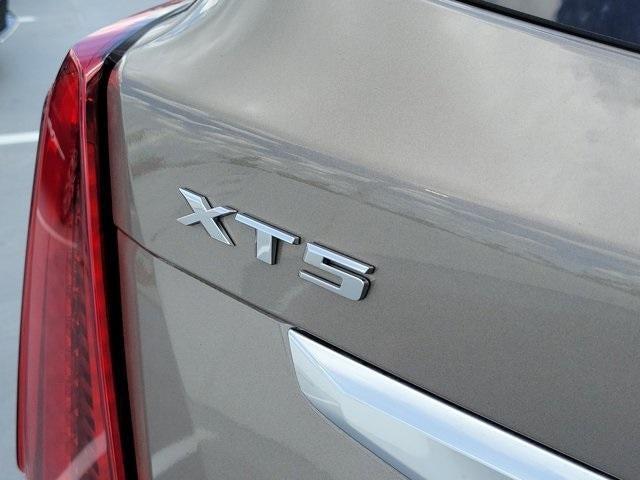 used 2023 Cadillac XT5 car, priced at $28,795