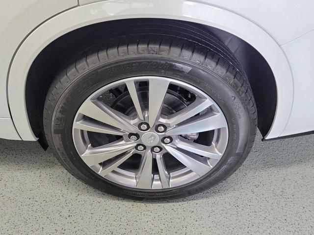 used 2024 Cadillac XT6 car, priced at $43,795
