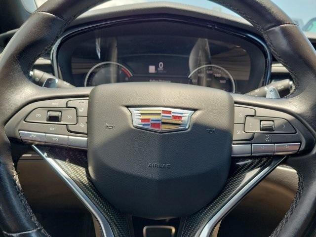 used 2022 Cadillac XT6 car, priced at $39,495