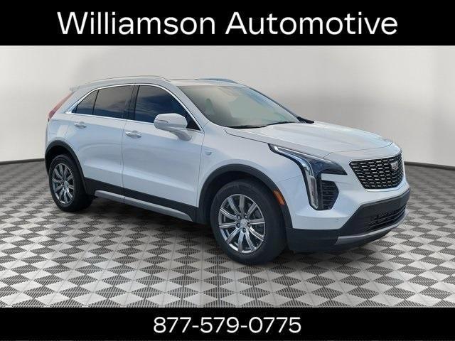 used 2022 Cadillac XT4 car, priced at $28,895