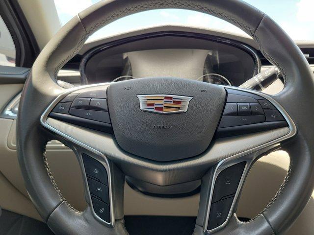 used 2021 Cadillac XT5 car, priced at $31,995