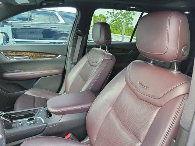 used 2021 Cadillac XT6 car, priced at $30,995