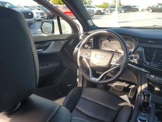 used 2022 Cadillac XT6 car, priced at $40,995