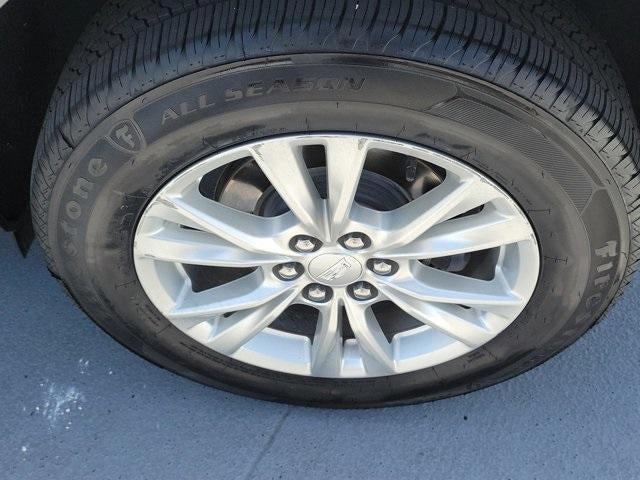 used 2021 Cadillac XT5 car, priced at $25,895