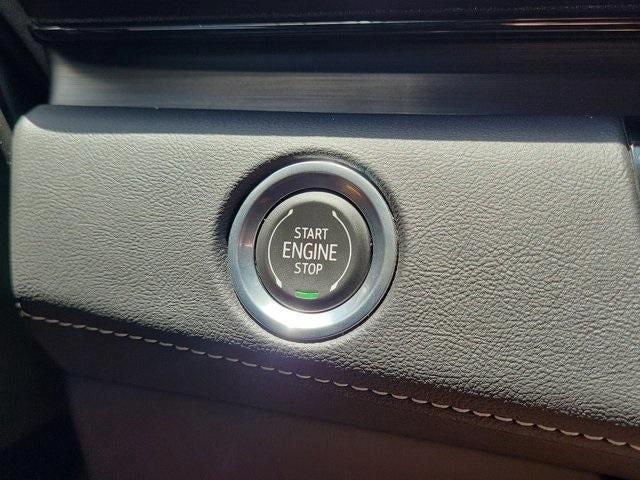 used 2023 Cadillac Escalade ESV car, priced at $78,995