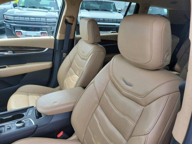 used 2022 Cadillac XT6 car, priced at $36,995