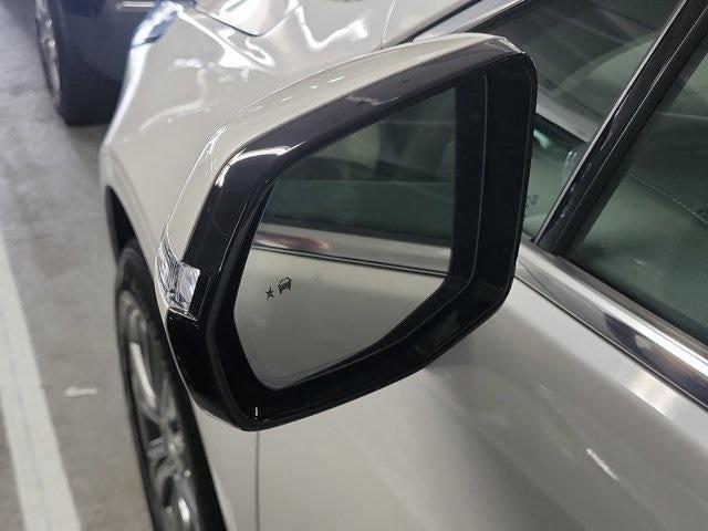 used 2022 Cadillac XT5 car, priced at $29,895
