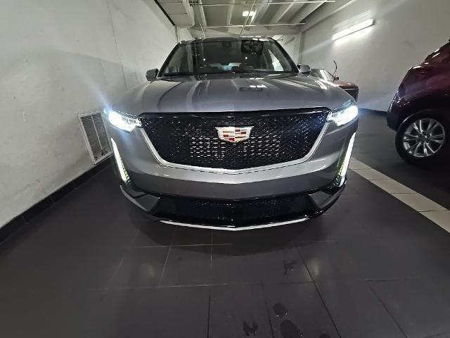 used 2022 Cadillac XT6 car, priced at $38,995