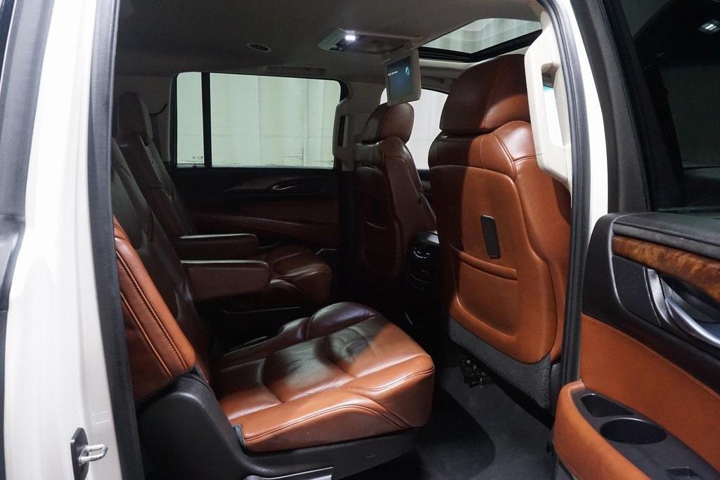 used 2015 Cadillac Escalade ESV car, priced at $22,745