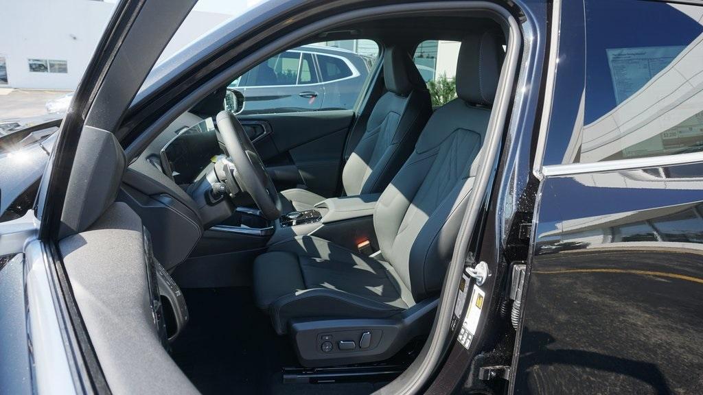 new 2025 BMW X3 car, priced at $55,175