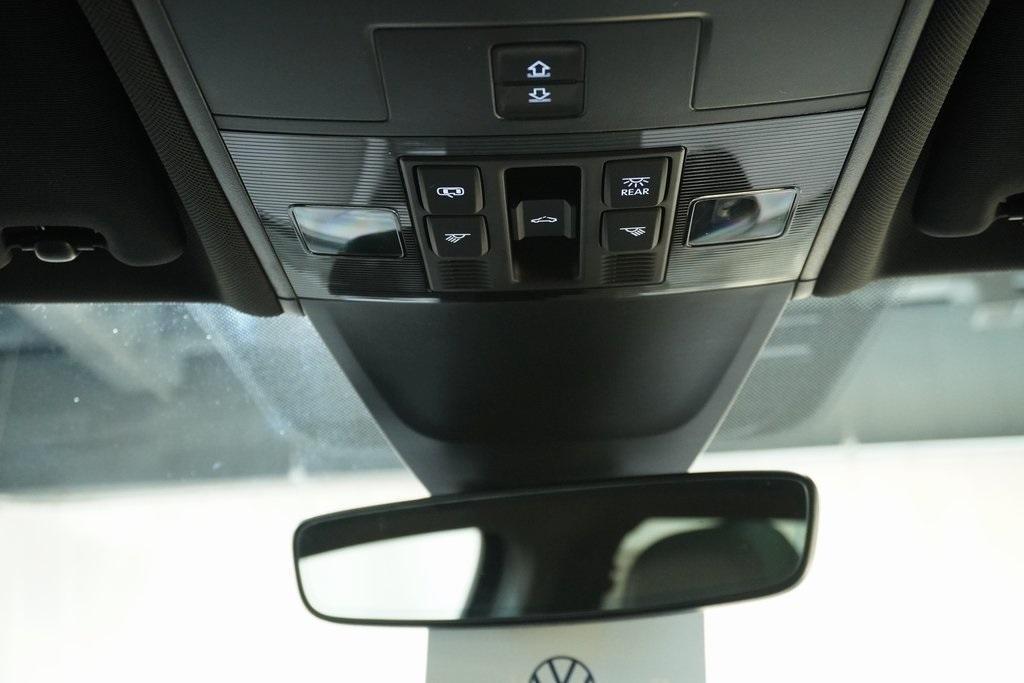 used 2024 Volkswagen Tiguan car, priced at $32,980